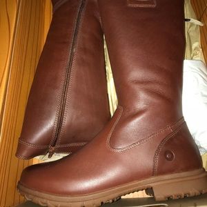 NWT BOGS leather, waterproof tall boots